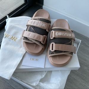 Dior slides D-WANDER SLIDE new
